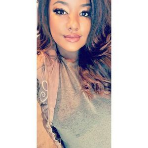 Meet your Posher, Bethany